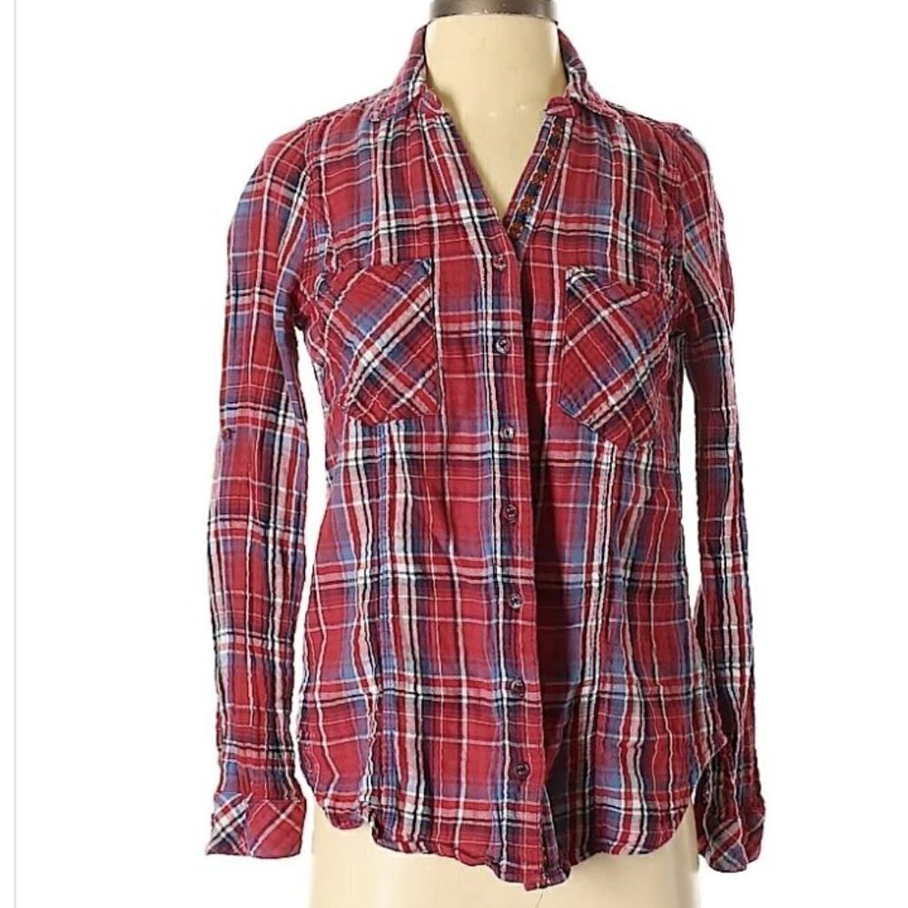 Skies Are Blue Plaid Button Up Long Sleeve Top Sm